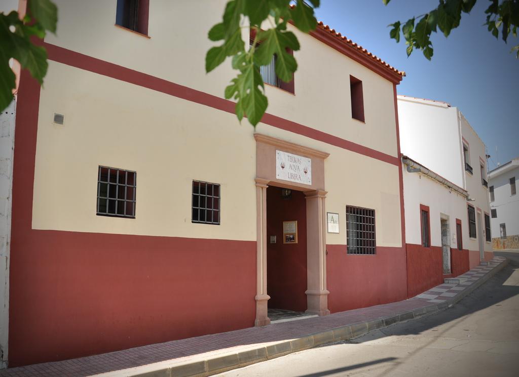Termas Aqua Libera Pension Aljucén Buitenkant foto
