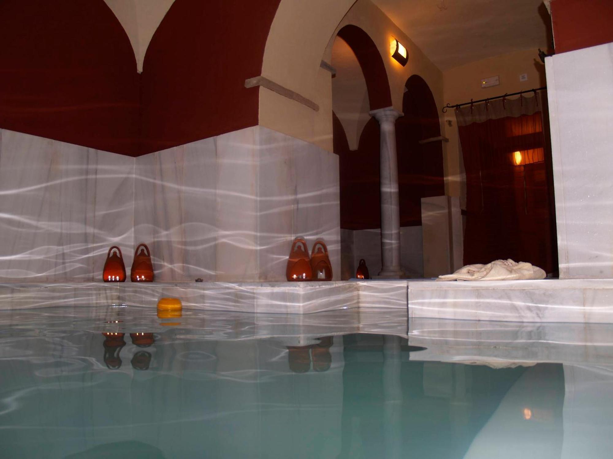 Termas Aqua Libera Pension Aljucén Buitenkant foto