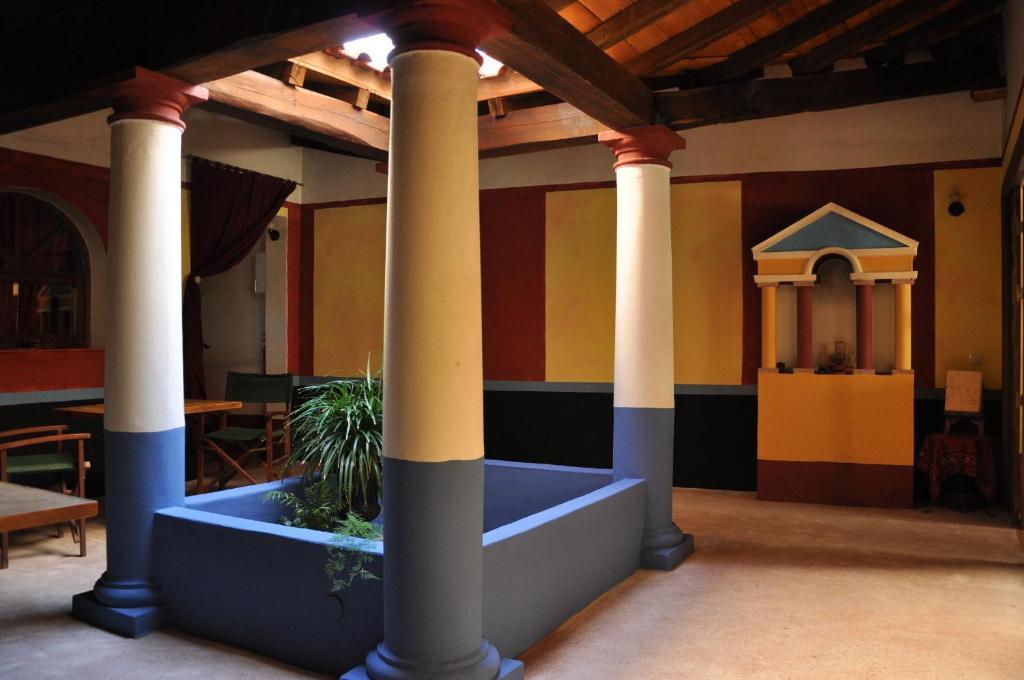 Termas Aqua Libera Pension Aljucén Buitenkant foto